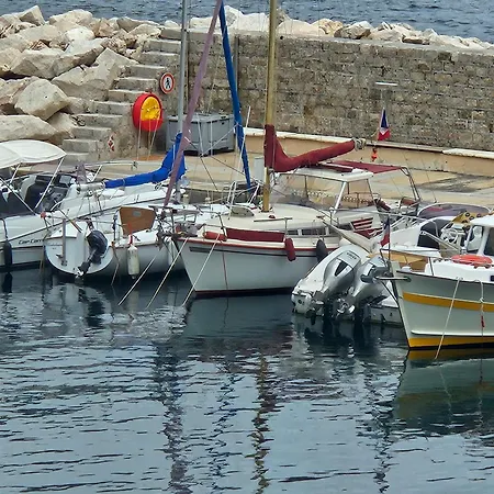 Nuit Insolite à Bord D'un Voilier Èze